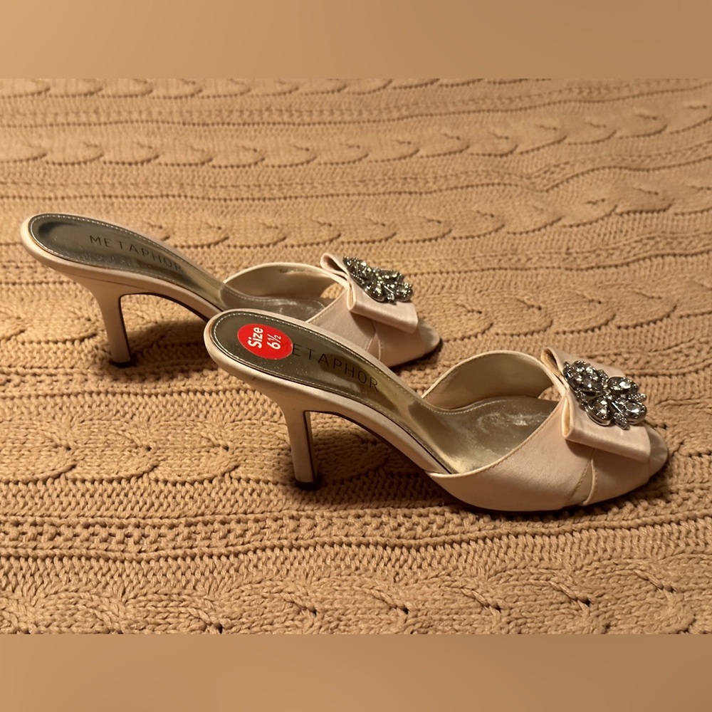 Metaphor Catherine Peach Satin Bow Slide Dress Heels
